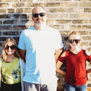 Meet your Posher, Tom